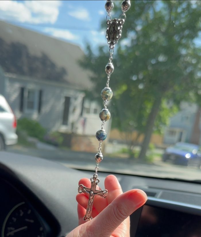 "Flowers in Glass" Chaplet - Image 2